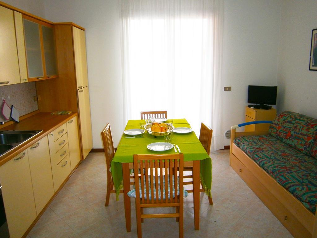 Residence Soleil - Agenzia Cocal Caorle Buitenkant foto