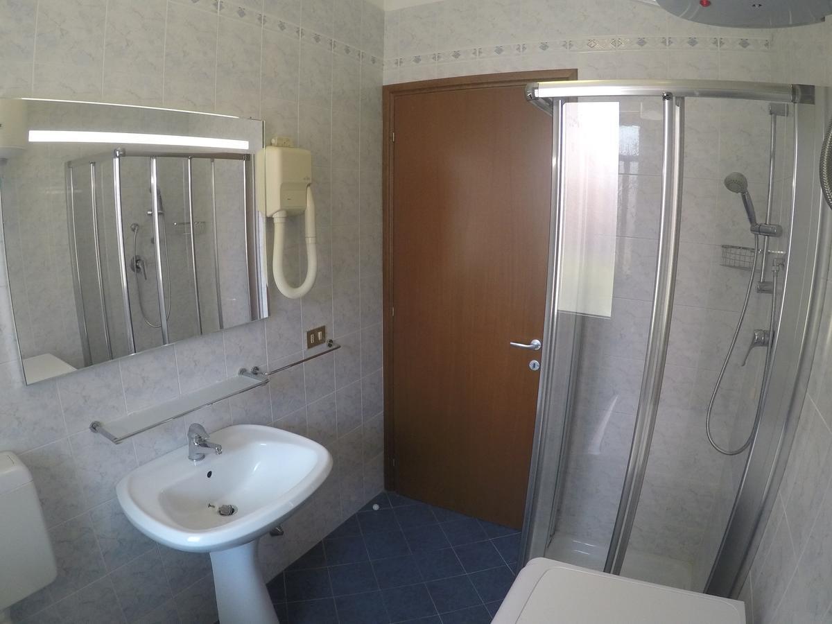 Residence Soleil - Agenzia Cocal Caorle Buitenkant foto